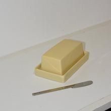Load image into Gallery viewer, Ceramic Butter Dish w/ Spreader made in Japan