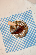 Load image into Gallery viewer, Stainless Steel Fish Lemon Squeezer
